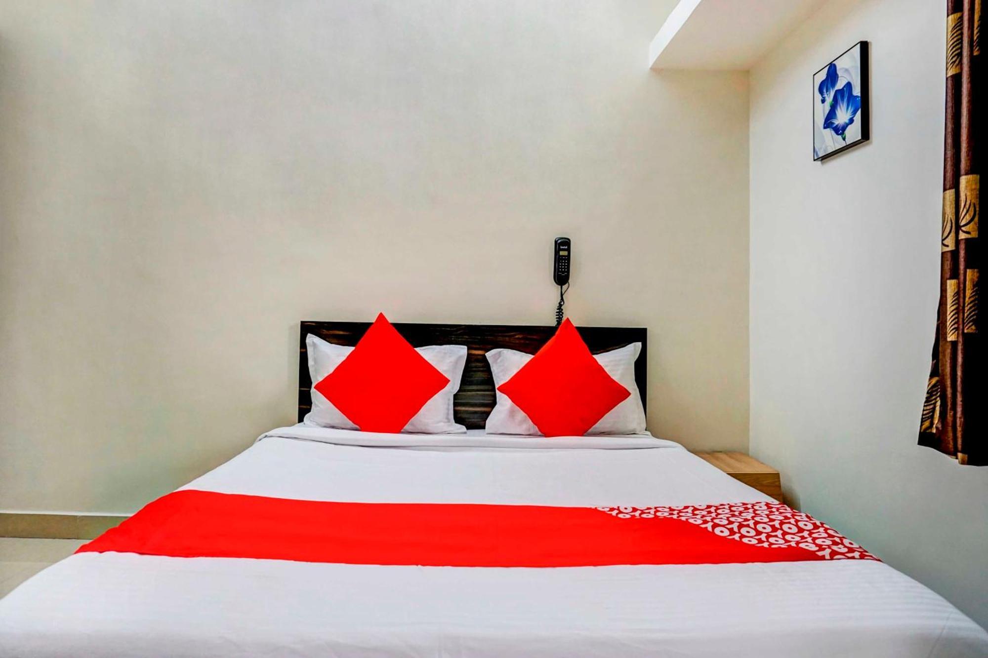 Hotel O Komfort Inn Pune Exterior photo